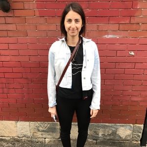 Meet your Posher, Laura